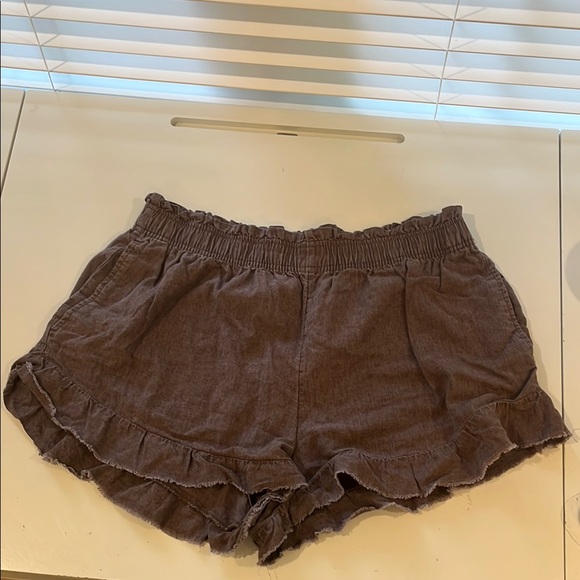 aerie Pants - Aerie High Waisted Ruffle Shorts